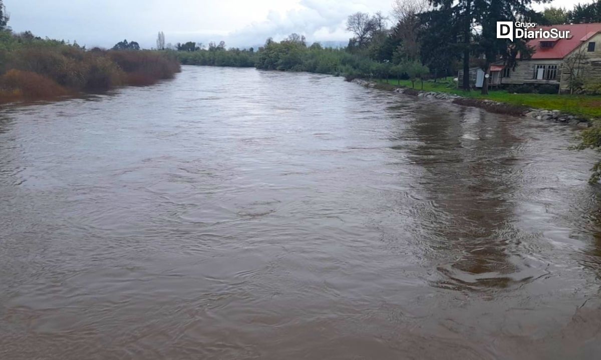 Reportan aumento de riesgo por desbordes de ríos en Mariquina, Lanco y Panguipulli